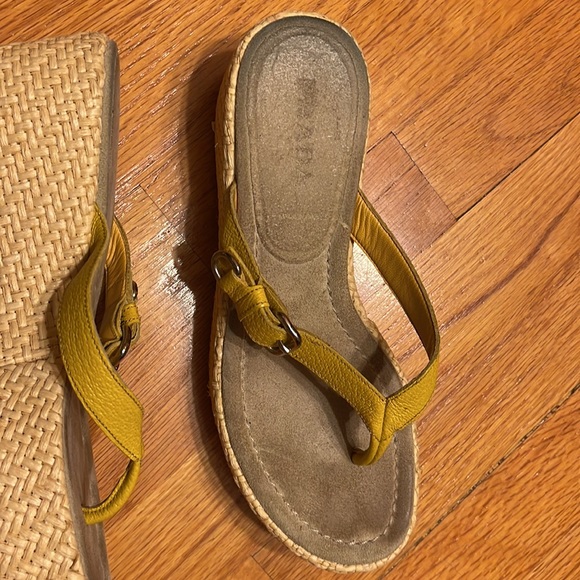 Prada sandals! - Picture 2 of 4